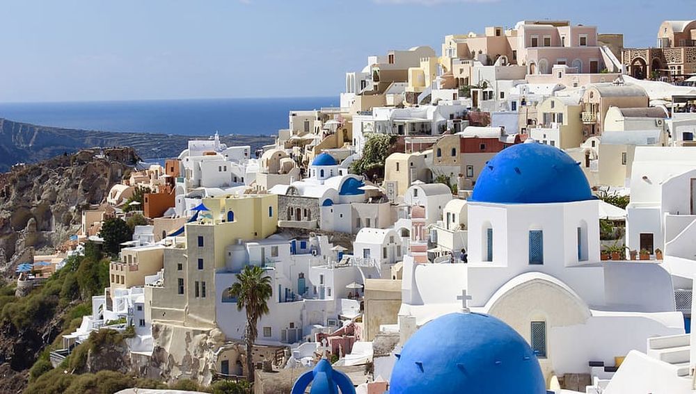 SANTORINI 1.jpg